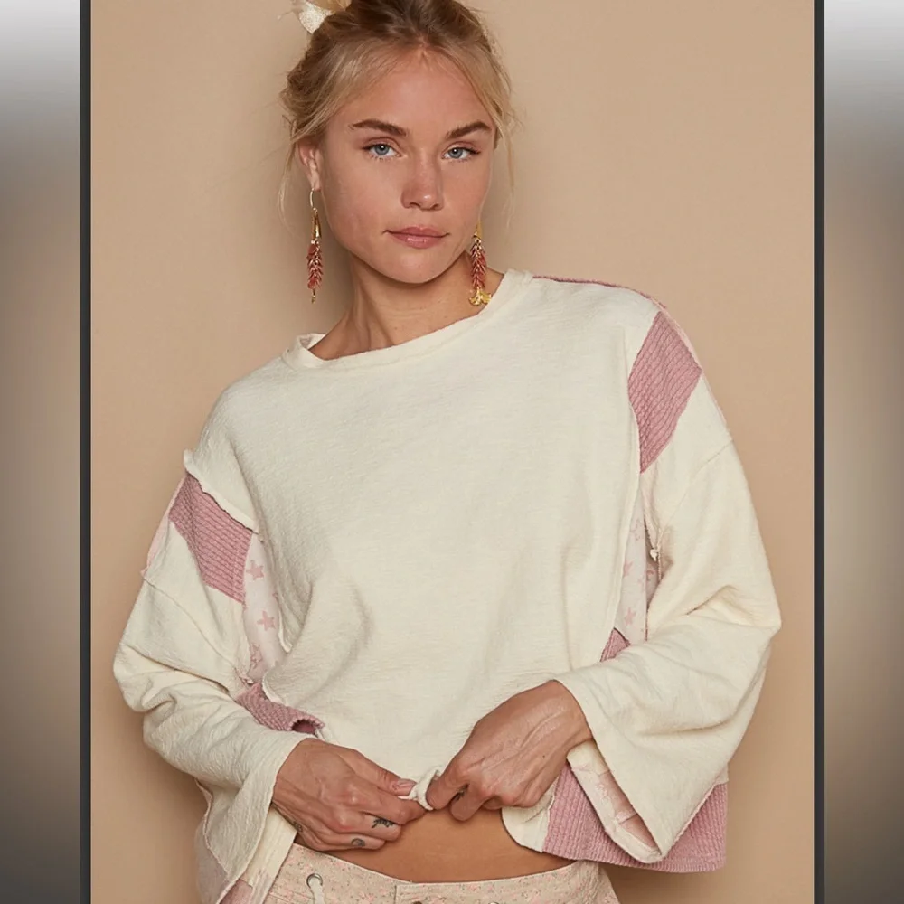 POL. 🩷 Cream and Pink Star Top - Picture 2 of 6